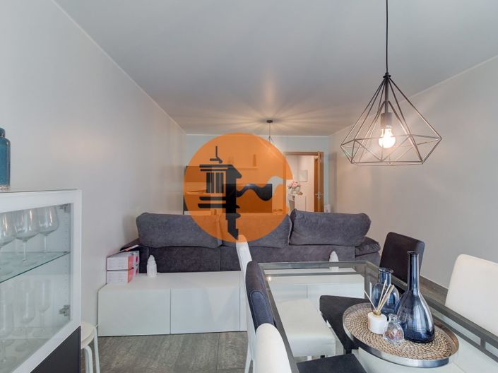 Image No.19-2 Bed Apartment for sale