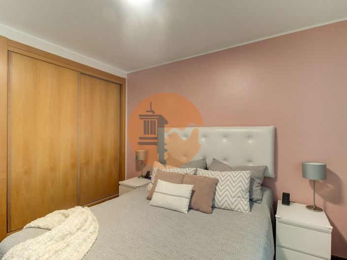 Image No.25-2 Bed Apartment for sale