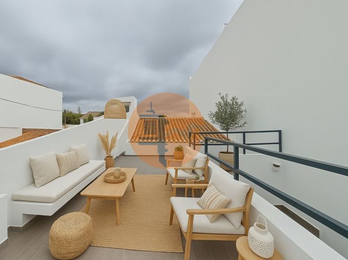 Image No.1-1 Bed House for sale
