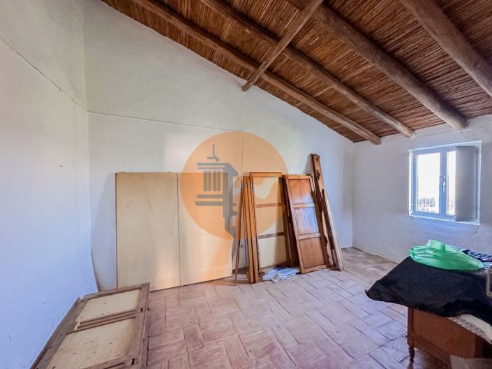 Image No.34-2 Bed House for sale