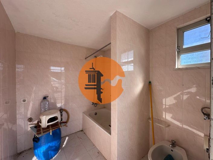 Image No.35-2 Bed House for sale