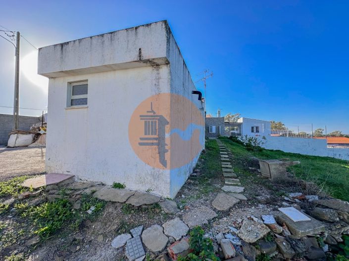 Image No.63-2 Bed House for sale