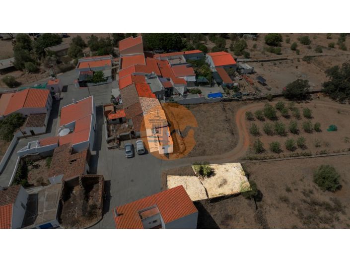 Image No.11-2 Bed House for sale