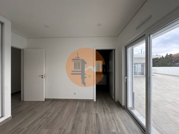 id00a77b01-0000-0500-0000-000014a108bc