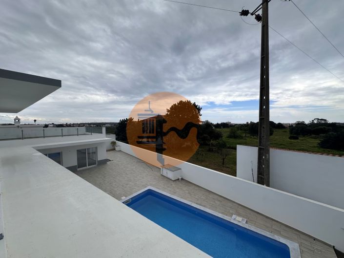 Image No.34-4 Bed House for sale