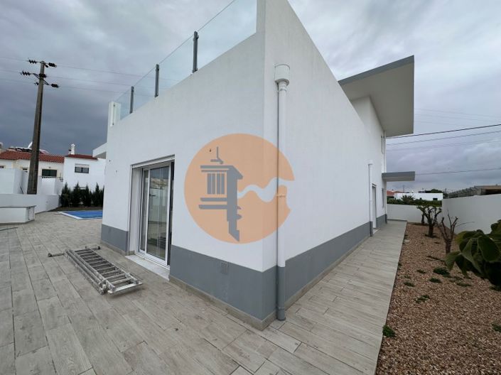 Image No.53-4 Bed House for sale