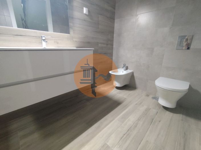 Image No.23-3 Bed House for sale