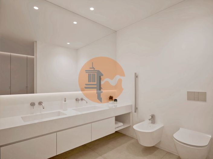 Image No.17-4 Bed House for sale