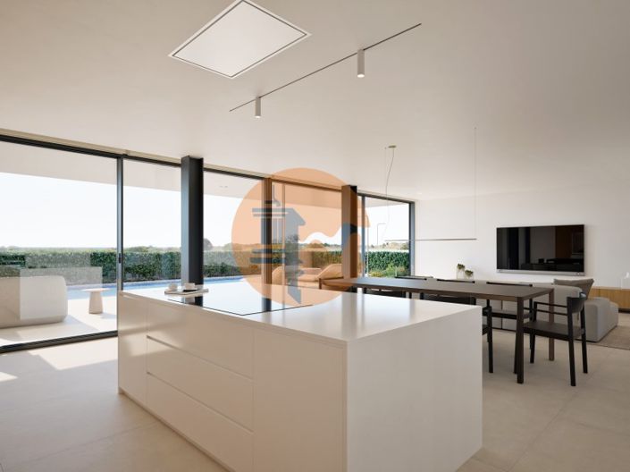 Image No.22-4 Bed House for sale