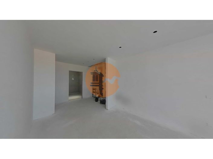 Image No.24-4 Bed House for sale