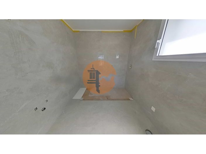 Image No.31-4 Bed House for sale