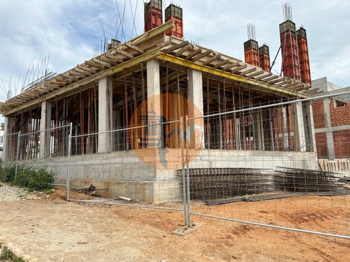 Image No.4-4 Bed House for sale