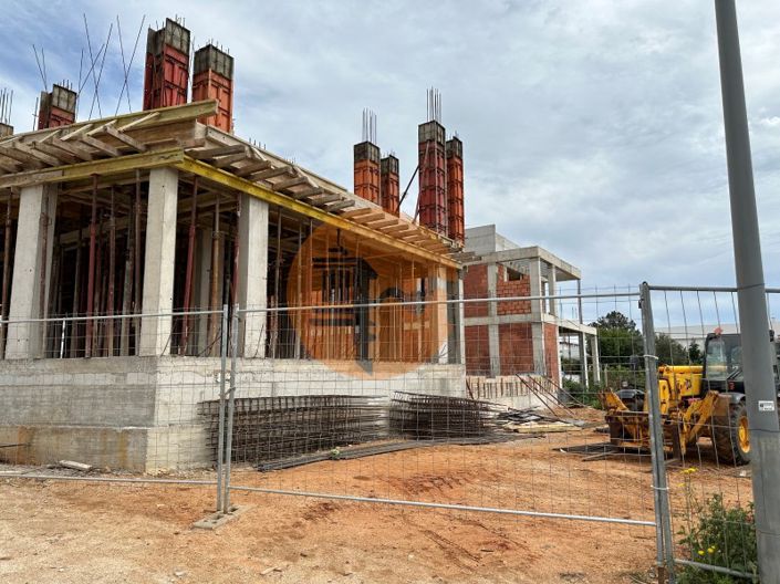 Image No.6-4 Bed House for sale