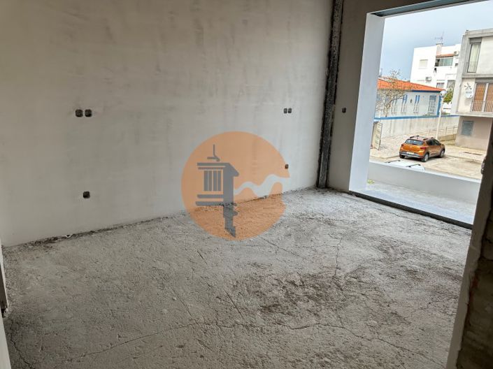 Image No.14-3 Bed House for sale