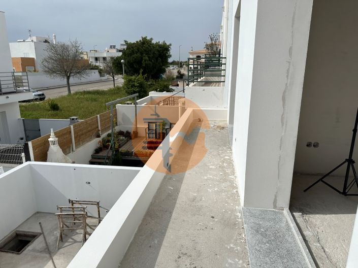 Image No.20-3 Bed House for sale