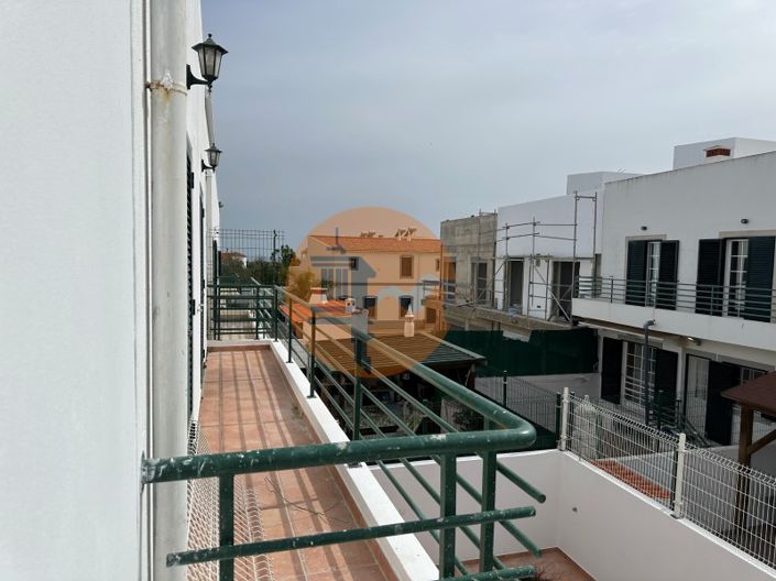 Image No.21-3 Bed House for sale