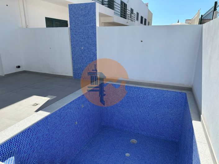 Image No.3-3 Bed House for sale