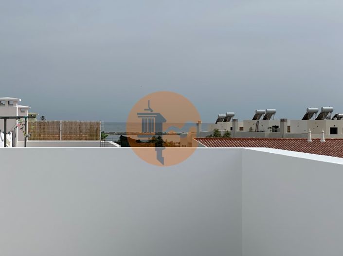 Image No.30-3 Bed House for sale