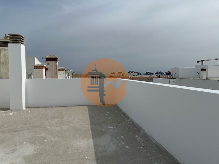 Image No.31-3 Bed House for sale