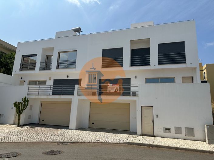 Image No.12-4 Bed House for sale