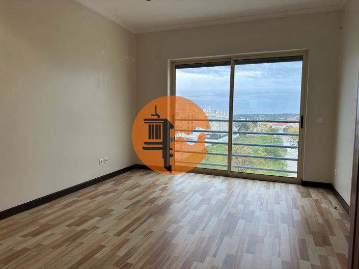 Image No.13-4 Bed House for sale