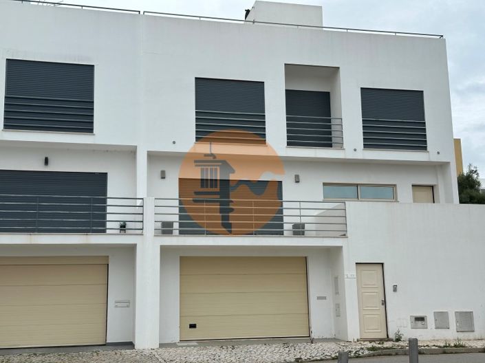 Image No.14-4 Bed House for sale