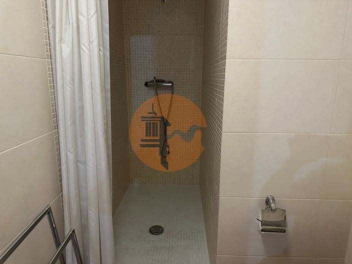 Image No.19-4 Bed House for sale