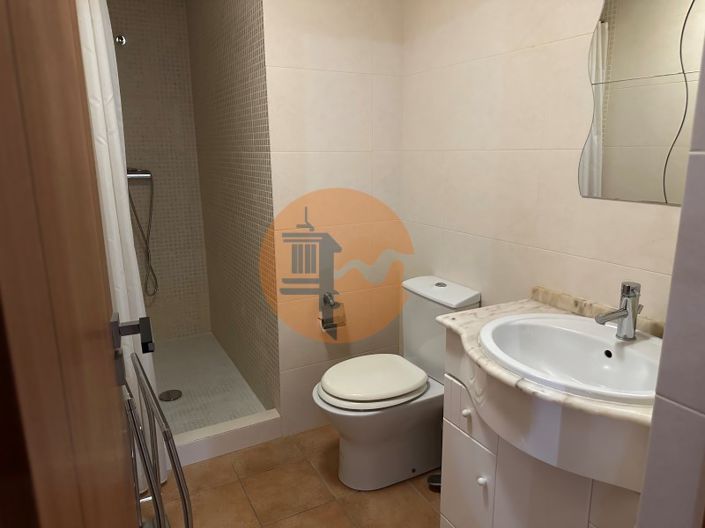 Image No.25-4 Bed House for sale