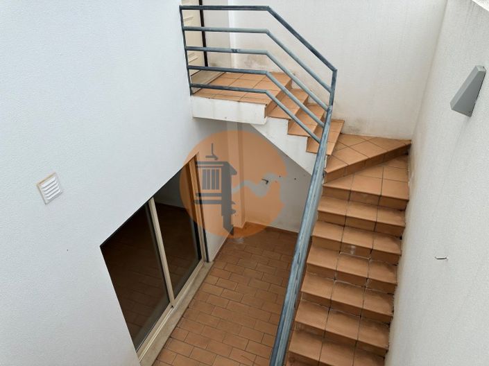 Image No.27-4 Bed House for sale