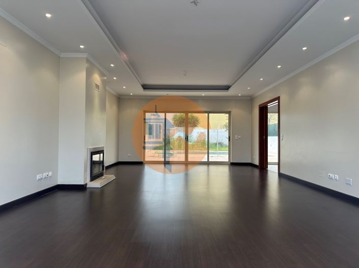 Image No.31-4 Bed House for sale