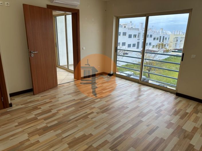 Image No.57-4 Bed House for sale