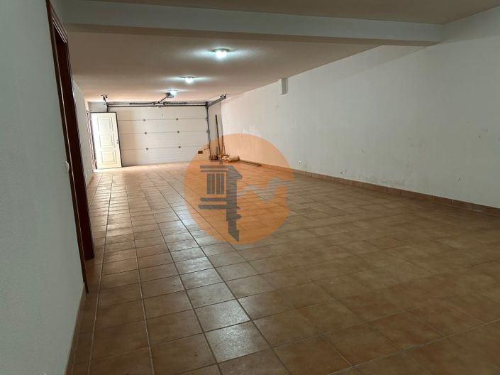 Image No.67-4 Bed House for sale