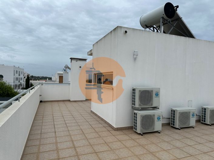 Image No.74-4 Bed House for sale