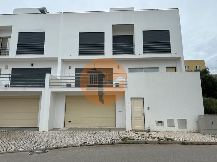 Image No.76-4 Bed House for sale