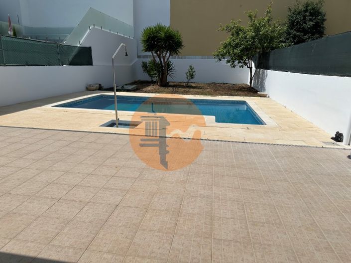 Image No.82-4 Bed House for sale