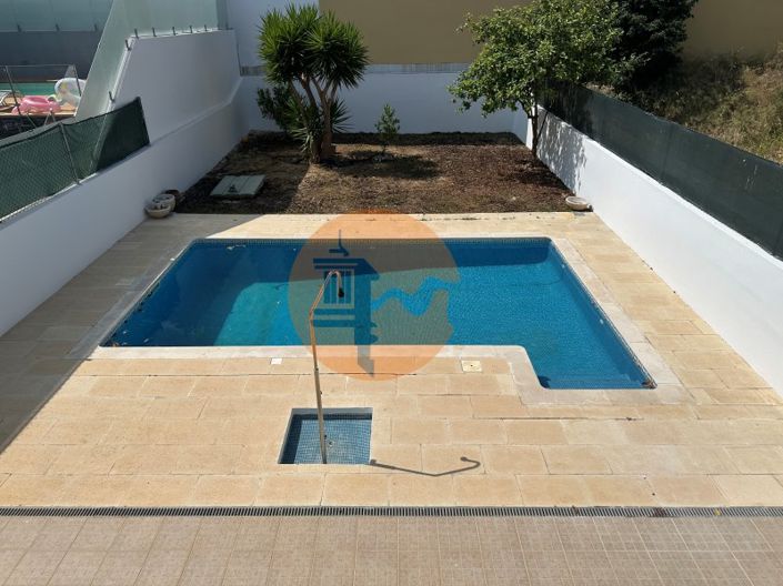 Image No.86-4 Bed House for sale