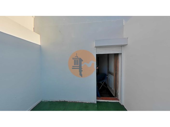 Image No.66-1 Bed Apartment for sale