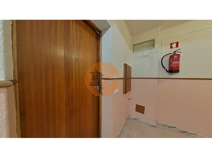 Image No.67-1 Bed Apartment for sale