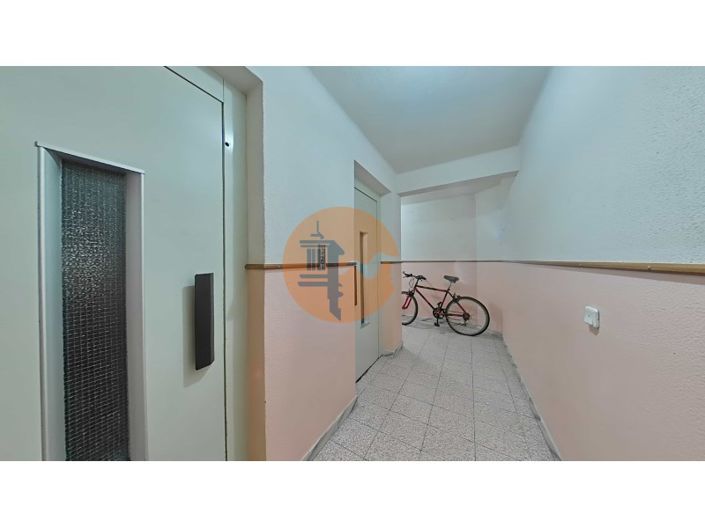 Image No.69-1 Bed Apartment for sale