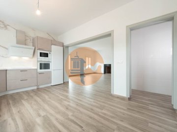 Around the Sun Lda most sold property