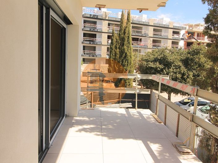 Image No.1-3 Bed Apartment for sale