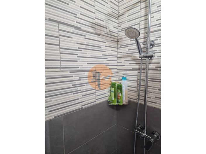 Image No.13-2 Bed House for sale