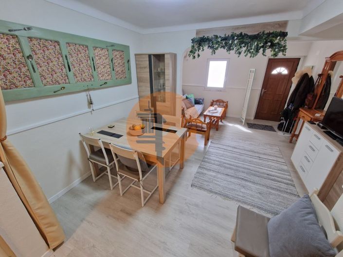 Image No.11-2 Bed House for sale