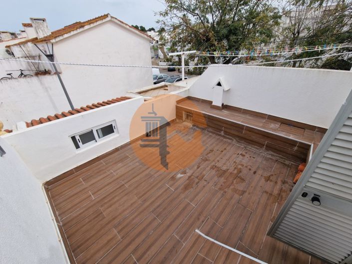 Image No.47-2 Bed House for sale