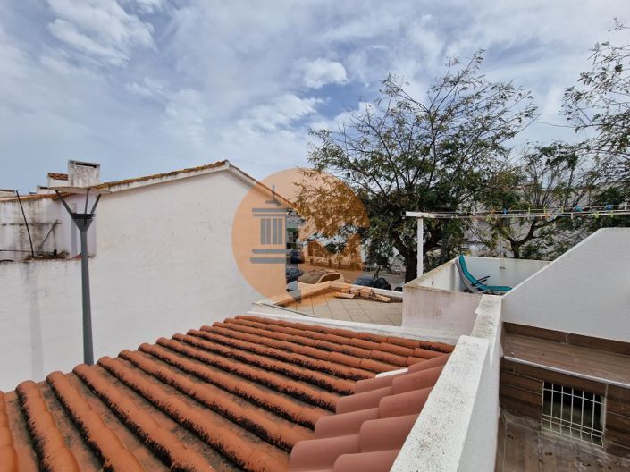 Image No.51-2 Bed House for sale