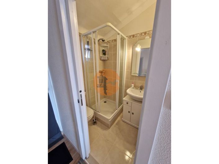 Image No.52-2 Bed House for sale