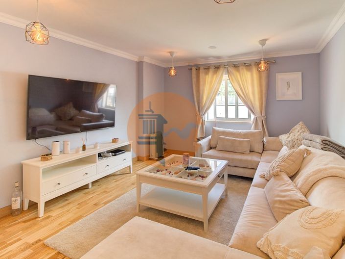 Image No.28-5 Bed House for sale