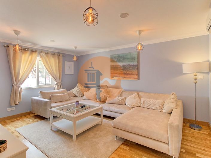 Image No.29-5 Bed House for sale