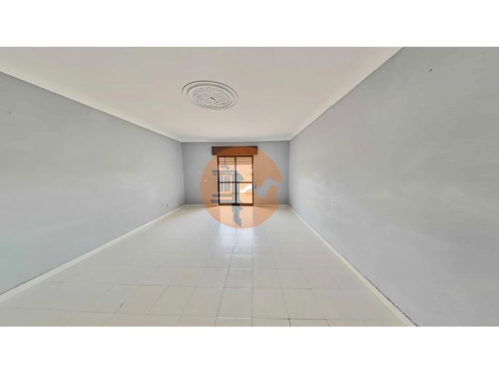 Image No.15-3 Bed Apartment for sale