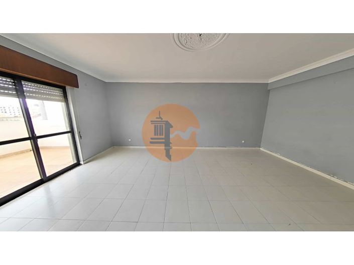 Image No.17-3 Bed Apartment for sale